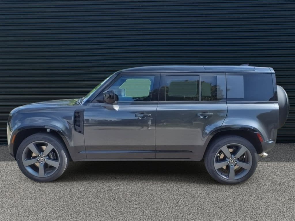 land rover defender 2025 SALEWEEE7S2450413 image land rover defender 2025 SALEWEEE7S2450413 image